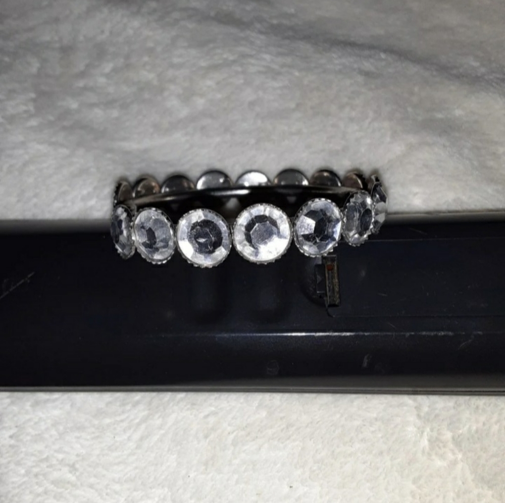 Bracelets - Picture 2 of 2